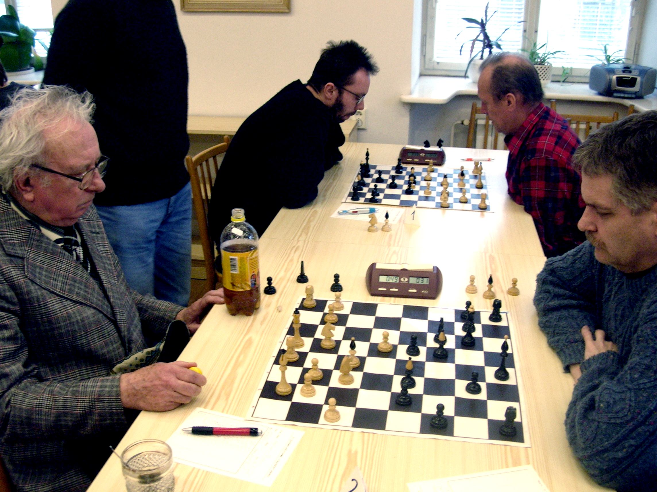 1. a 2. šach. 2288x1712.JPG